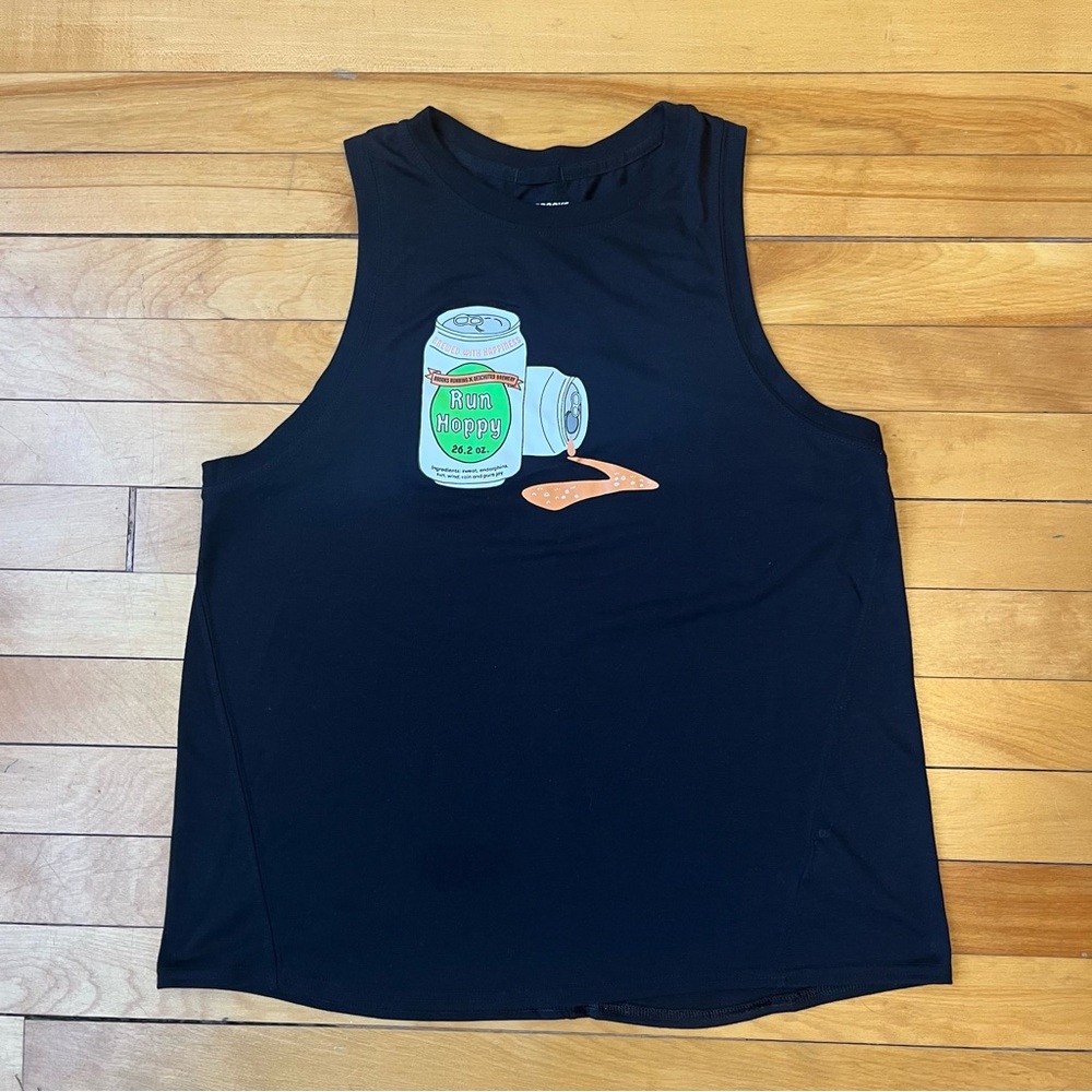 EUC Brooks Run Hoppy Black Tank
